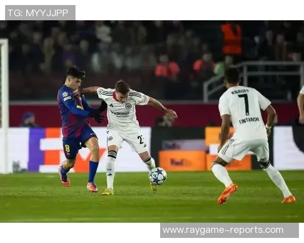 曼联强势击败巴萨3-0神奇扑救成比赛转折点赛后分析