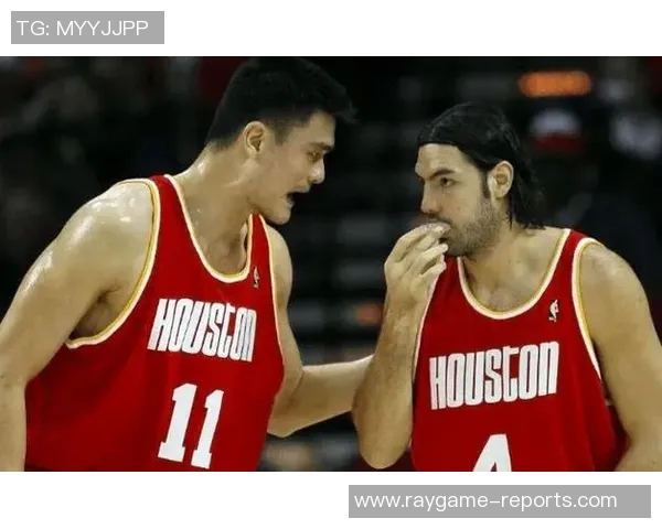 巴蒂尔与姚明重逢再续昔日情谊共同回忆NBA辉煌岁月