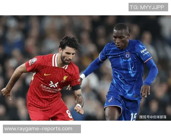 世界杯激战巴萨与利物浦1比1平绝杀瞬间引发争议判罚全场沸腾 世界杯激战巴萨与利物浦1比1平绝杀瞬间引发争议判罚全场沸腾