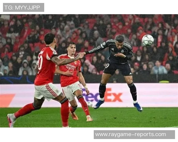 中超赛场惊现历史冷门本菲卡狂胜皇马6比2引发全场震动 中超赛场惊现历史冷门本菲卡狂胜皇马6比2引发全场震动