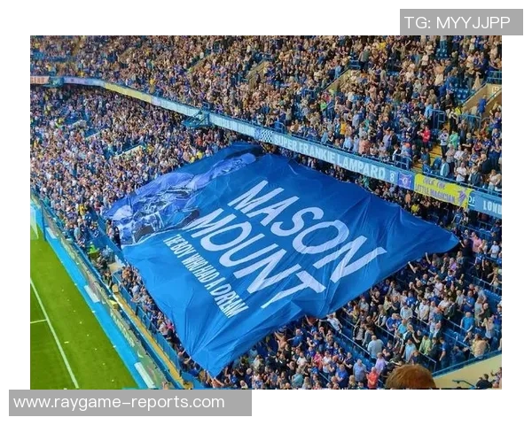 世界杯激战曼联与切尔西战成平局补时进球瞬间点燃全场激情 世界杯激战曼联与切尔西战成平局补时进球瞬间点燃全场激情