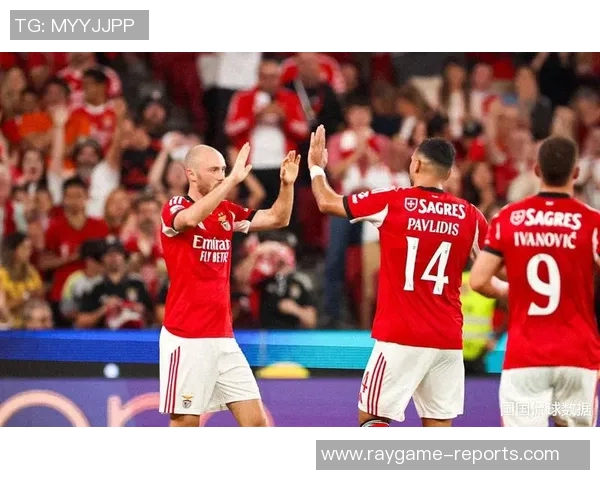 德甲焦点战曼联与本菲卡握手言和乌龙球成比赛转折点解析